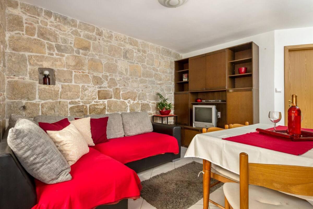 Aparrtment Terra- Combine Beach&Old Town Apartment Split Exterior photo