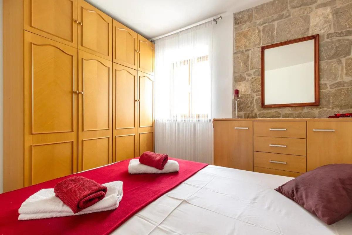 Aparrtment Terra- Combine Beach&Old Town Apartment Split Exterior photo